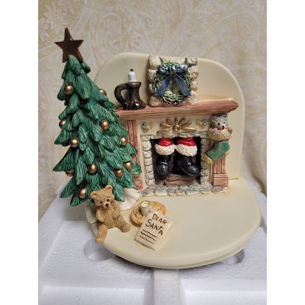 Hummelscapes A Christmas Eve Nap 1022-D Figurine 1999 Goebel Holiday Traditions